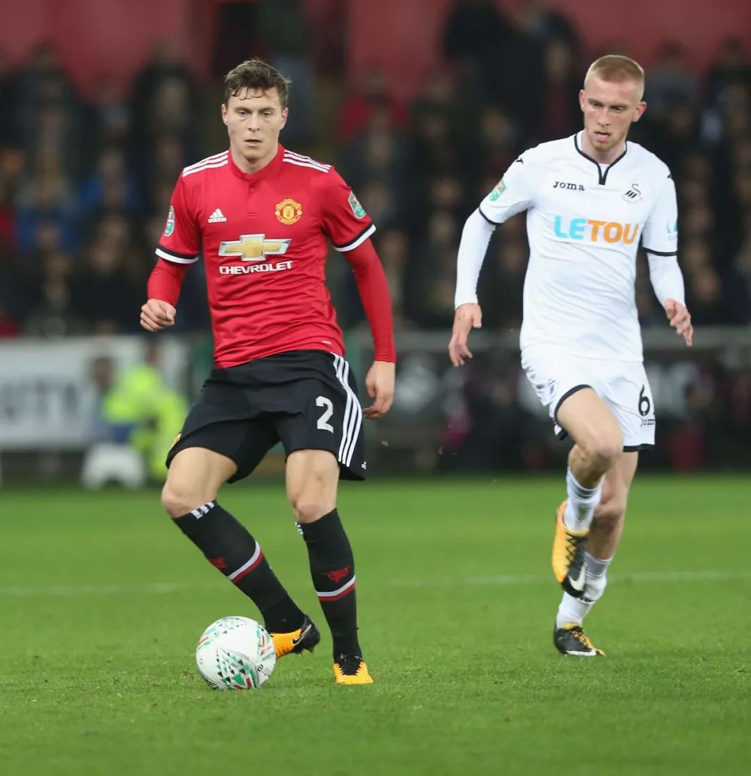 科莫对莫拉 科莫对莫拉